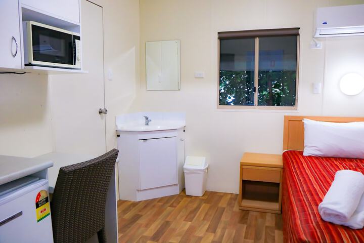 Room 5 of 50