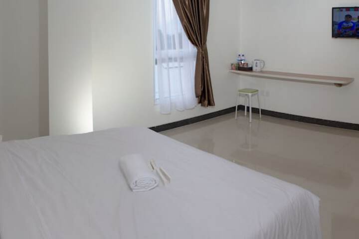 Room 7 of 25