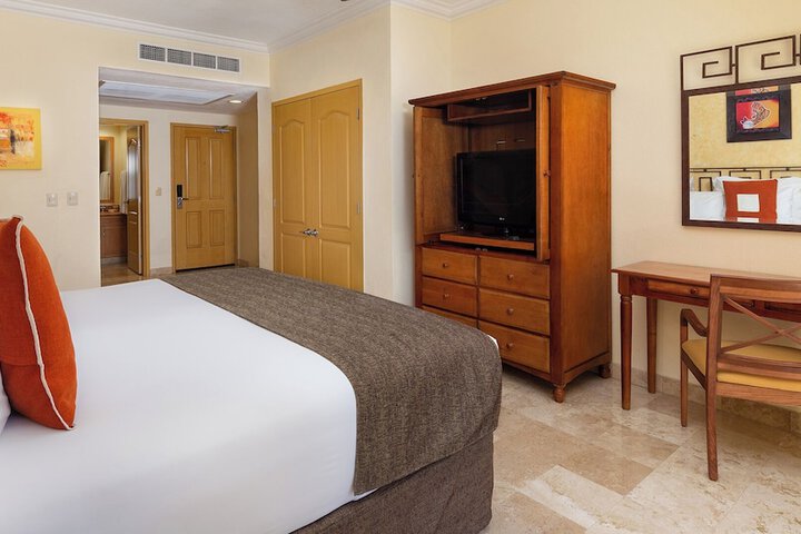 Room 6 of 98