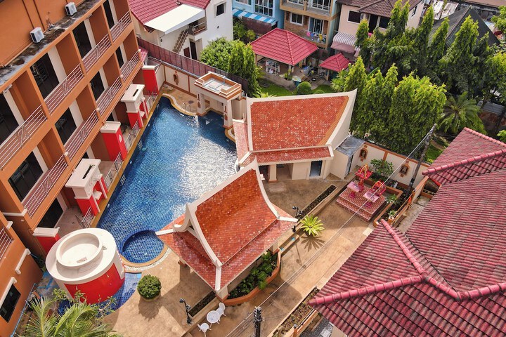 Hotel 68 of 77