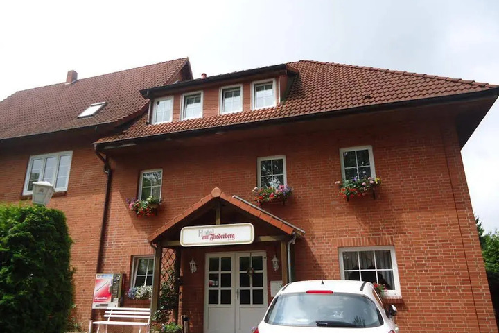 HOTEL AM FLIEDERBERG