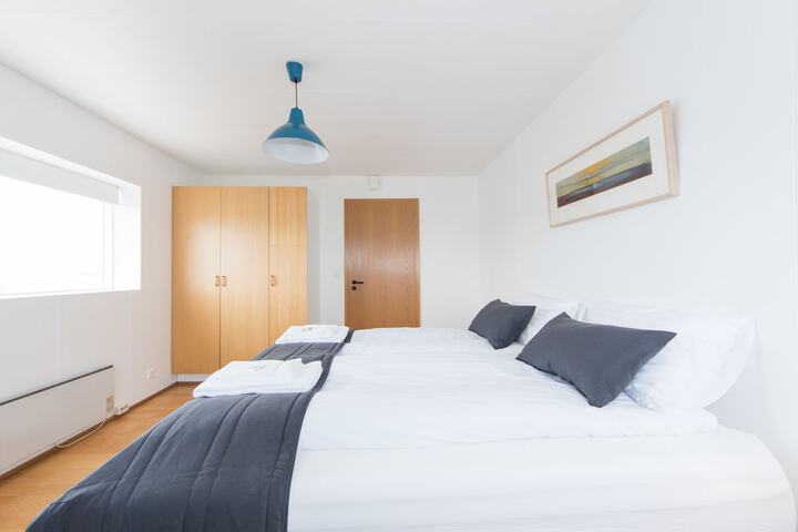 Room 4 of 53