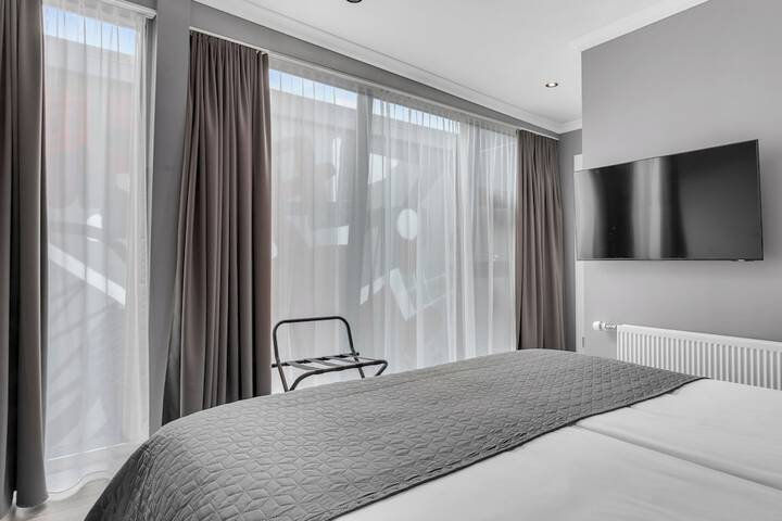 Room 14 of 35