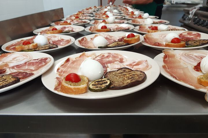 Dining 50 of 81