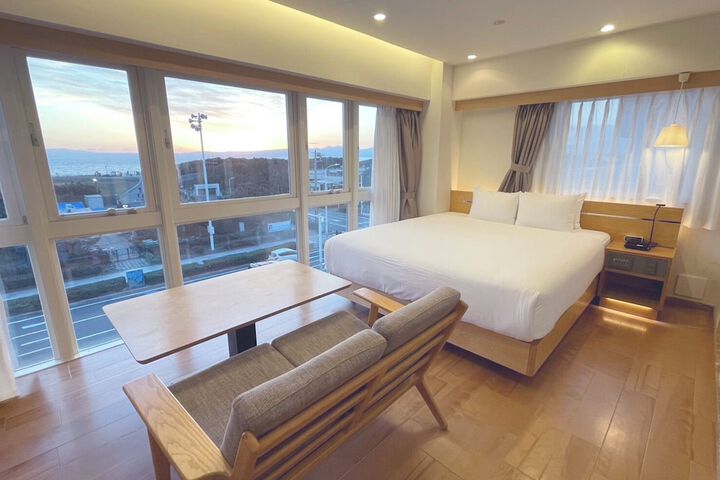 Room 11 of 72