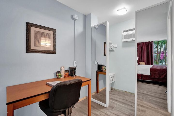 Room 63 of 183