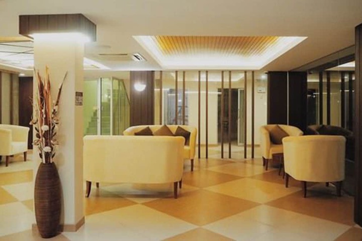 Guest Lobby