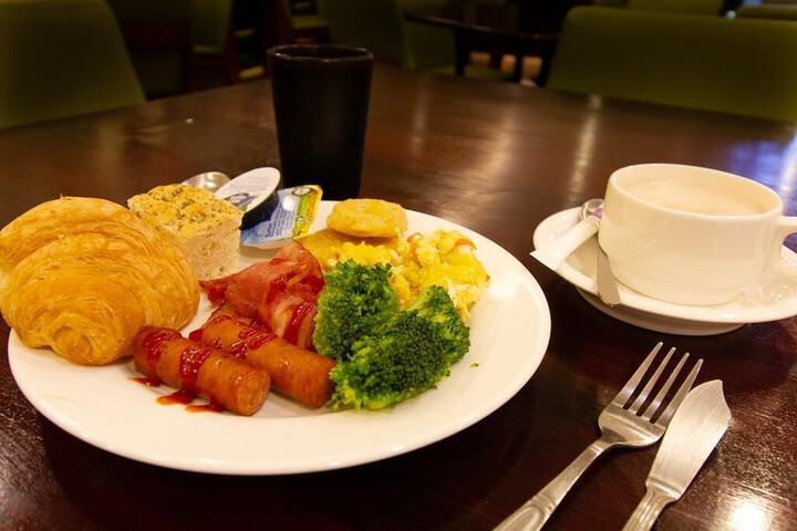 Breakfast/Coffee Service 49 of 67