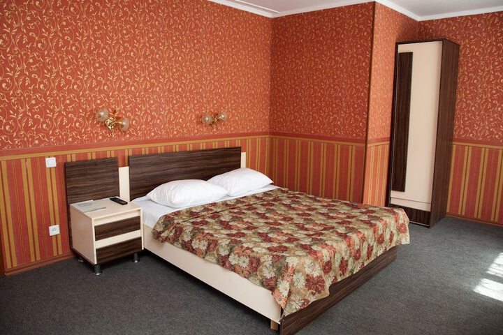 Room 14 of 41