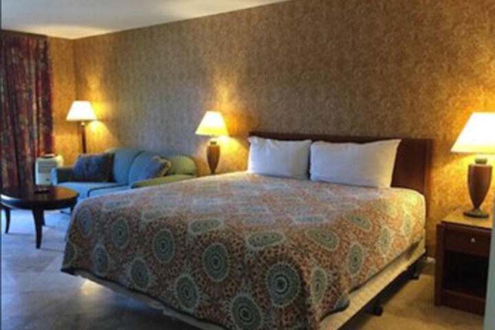 Room 61 of 64