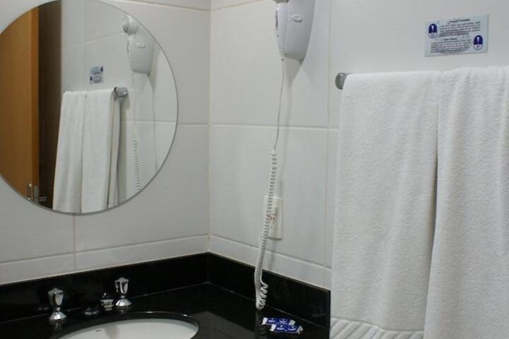 Room 12 of 26