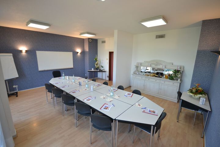 Meeting 22 of 33