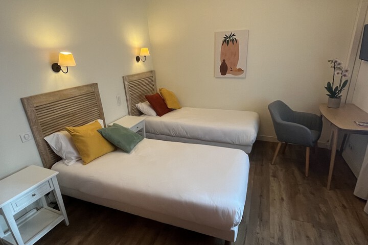 Room 25 of 50