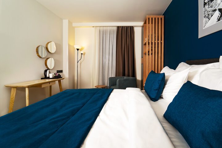 Room 14 of 71