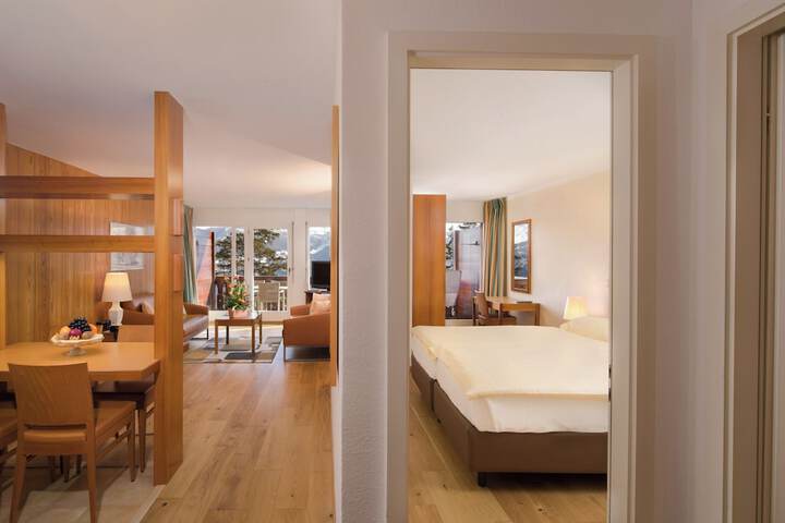 Room 14 of 87