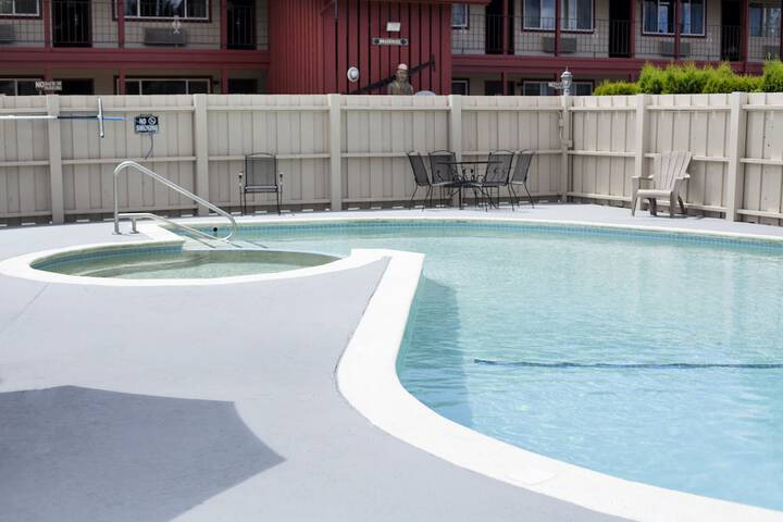 Pool 57 of 89