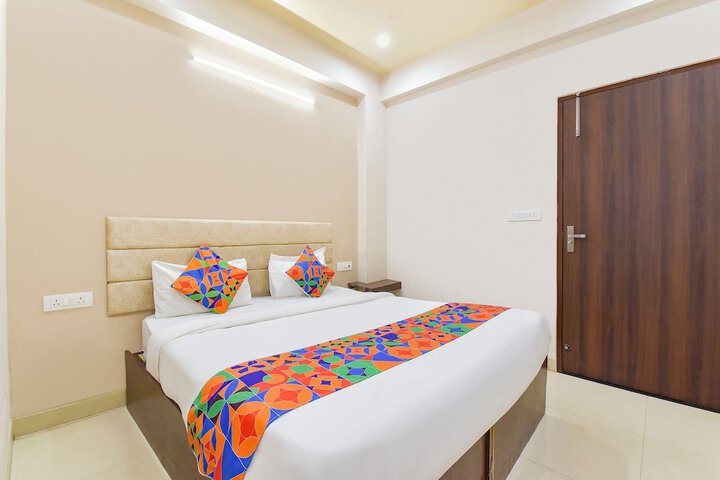 Room 7 of 22