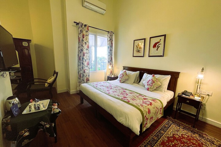 Room 10 of 56