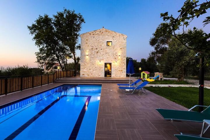 Pool 59 of 106