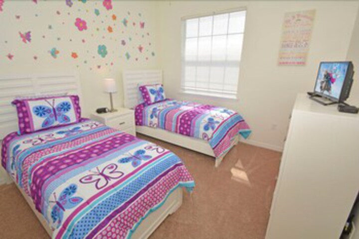 Room 34 of 35