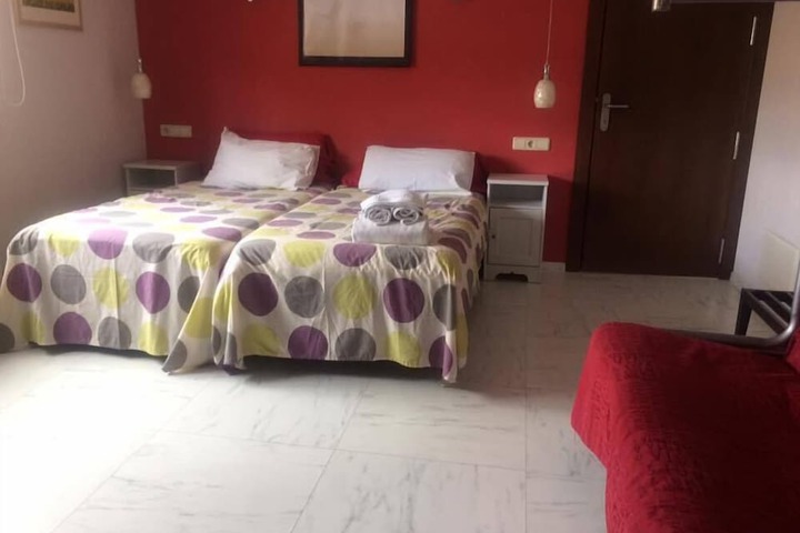 Room 3 of 67