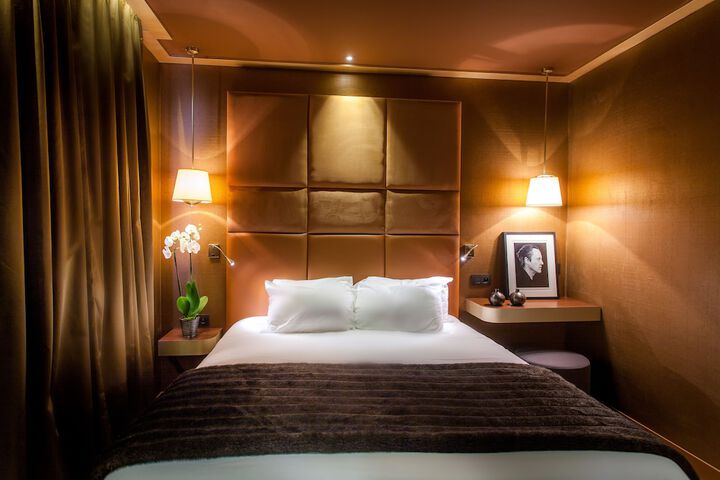 Room 35 of 61