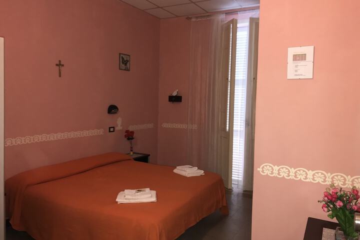 Room 10 of 15
