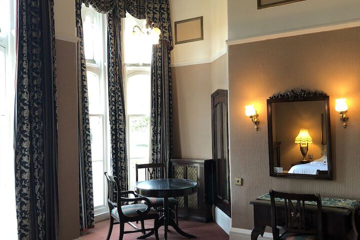 Room 10 of 92