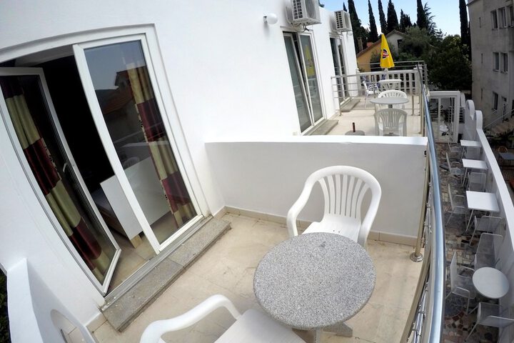Terrace/Patio 30 of 42