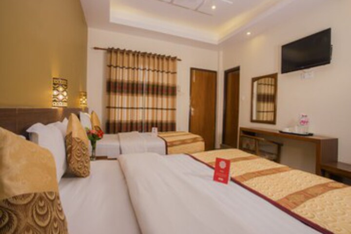 Room 13 of 24