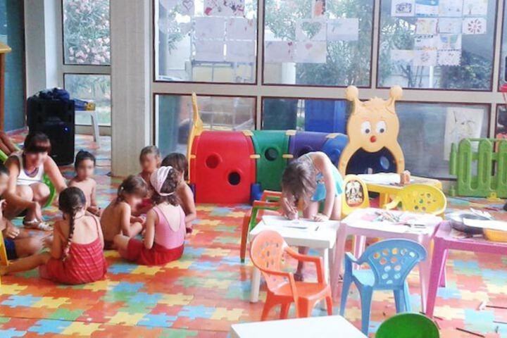 Children's play area - indoor