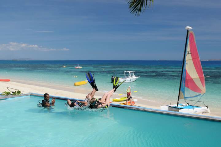 Hotel Pool