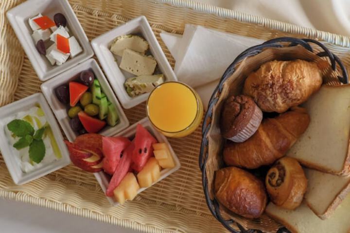 Breakfast/Coffee Service 62 of 71