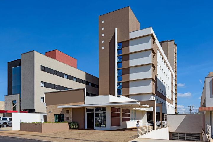 Image of Golden Tower Express Braz Olaia by Fênix Hotéis