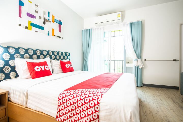 Room 8 of 34