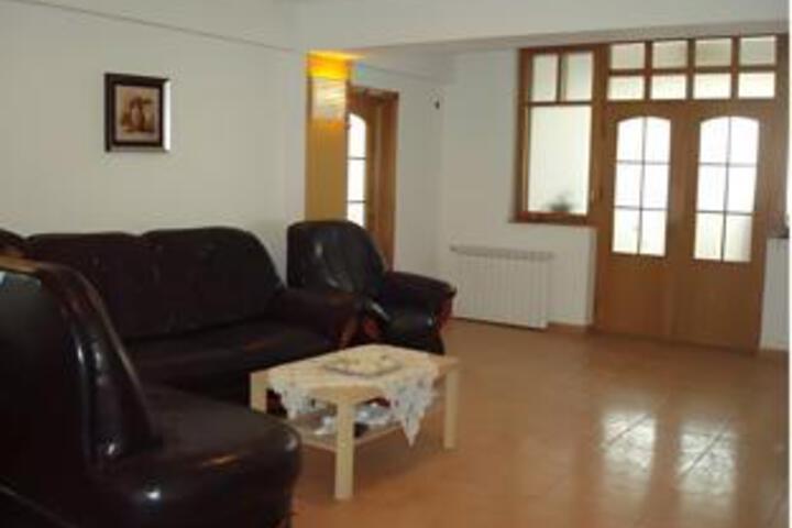 PENSIUNEA CASA SOARELUI