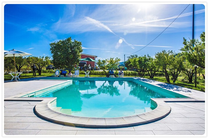 Pool 16 of 26