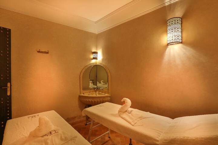 Massage Photo