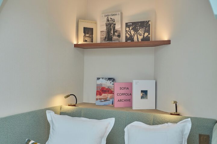 Room 9 of 35