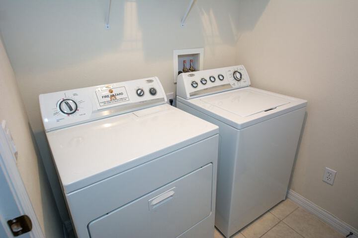 Room 38 of 221