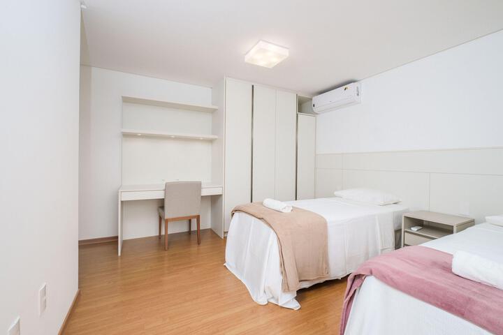 Room 8 of 46