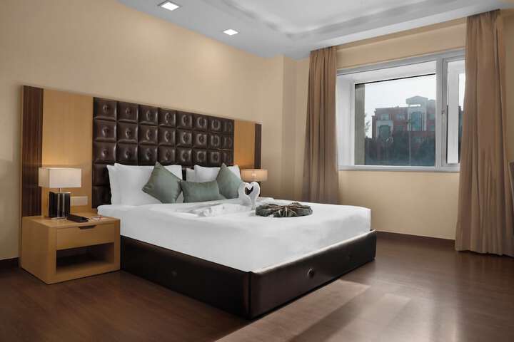 Room 18 of 73