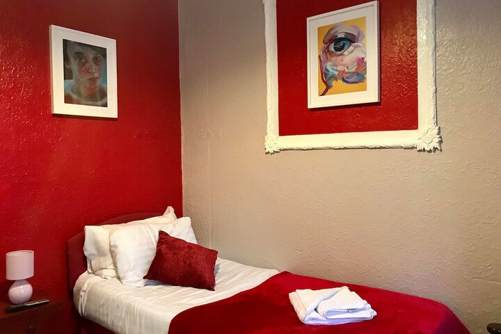 Room 3 of 15