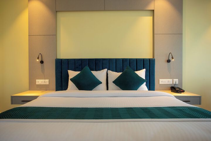 Room 8 of 43