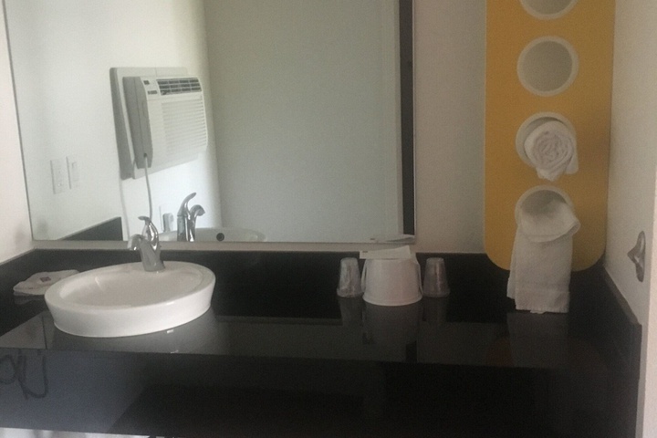 Room 35 of 52
