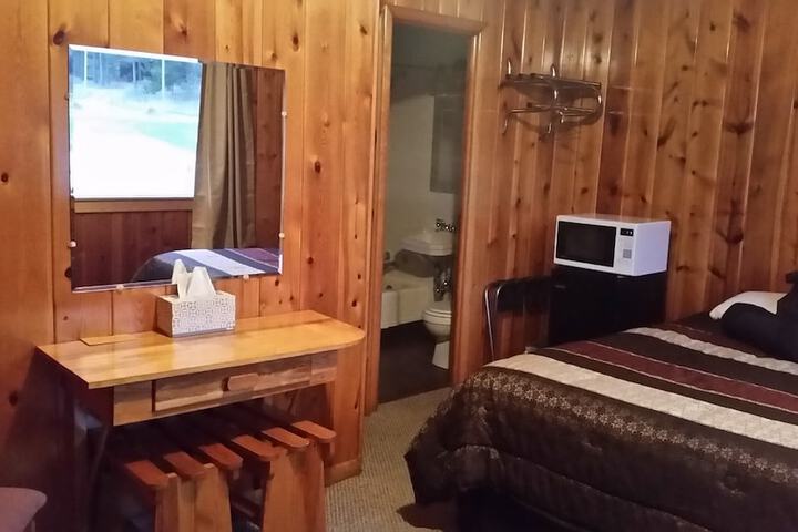 Room 17 of 36