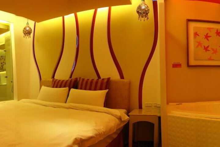 Room 55 of 61