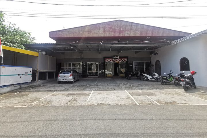 Exterior of OYO 94776 Griya Cempaka