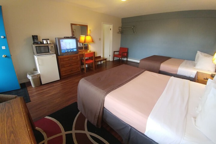 Room 11 of 23