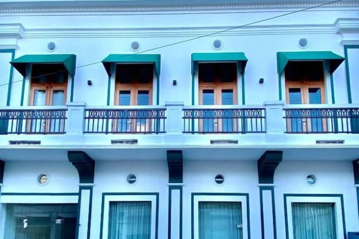 Hotel 37 of 43